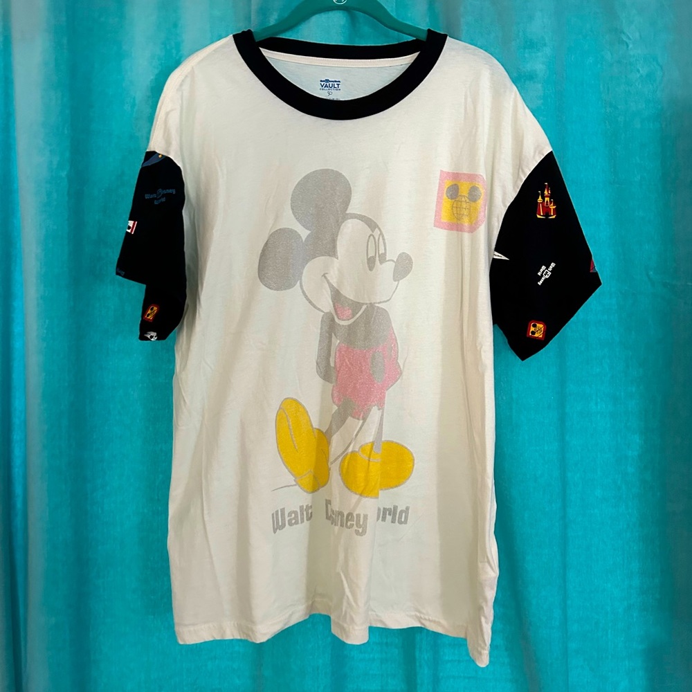 Discontinued Walt Disney World 50th Vault Collection Mickey Mouse T Shirt Size L